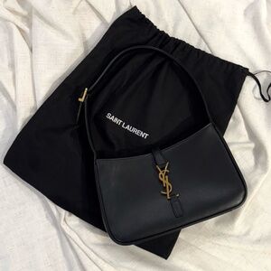 YSL, Yves Saint Laurent Le 5 À 7 in Smooth Leather
